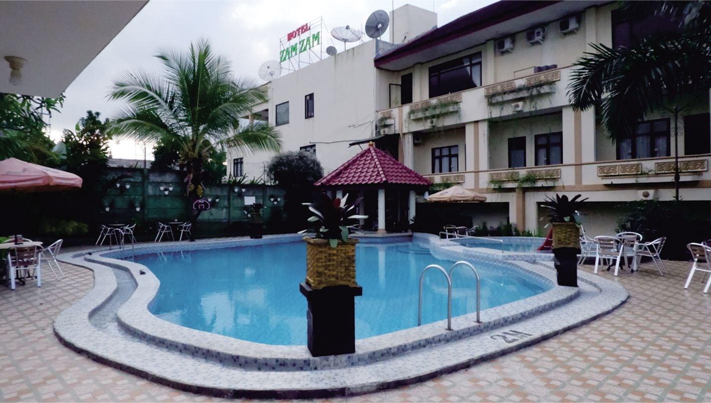 Zamzam Hotel And Resort Batu  Exteriör bild